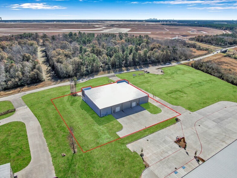 More Photos Of 4551-A E Richey Rd, Humble Warehouse For Lease