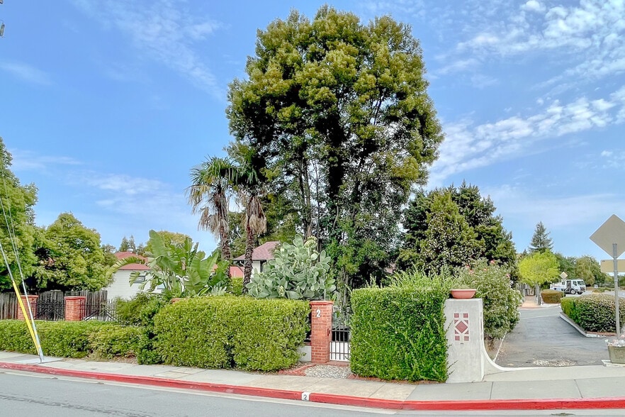 More Photos Of 405 N San Pedro Rd, San Rafael Restaurant For Sale