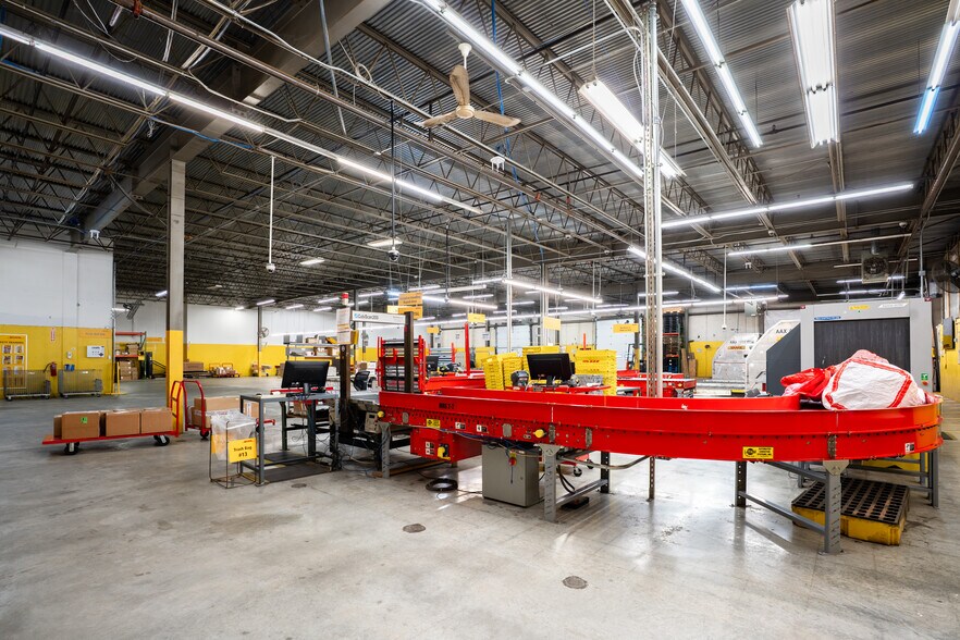 More Photos Of 9 Otis St, Westborough Light Manufacturing For Lease