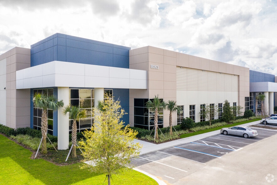 More Photos Of 8063 Beacon Lake Dr, Orlando Unknown For Lease