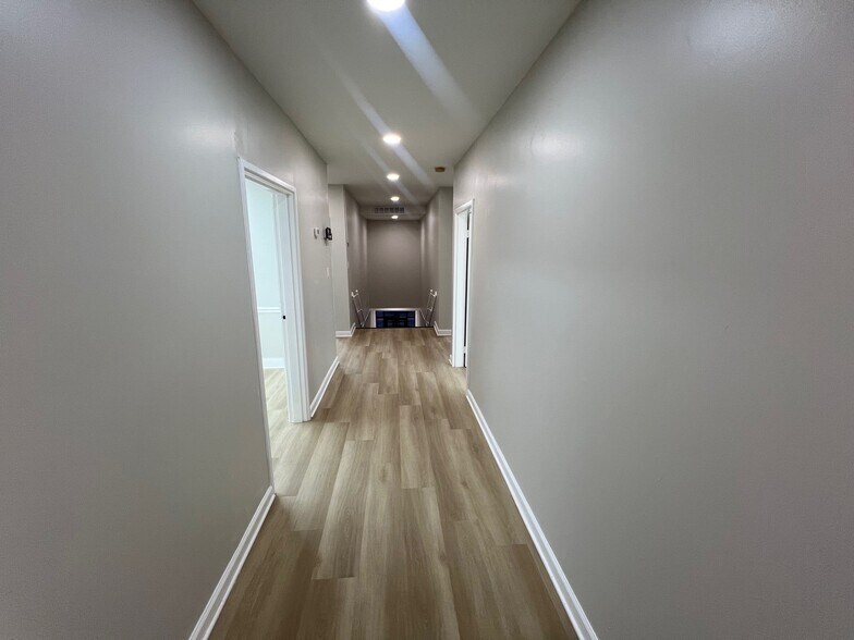 More Photos Of 8-10 Crain Hwy N, Glen Burnie Storefront Retail Office For Sale