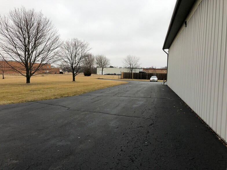 More Photos Of 95 S Dugan Rd, Sugar Grove Warehouse For Sale
