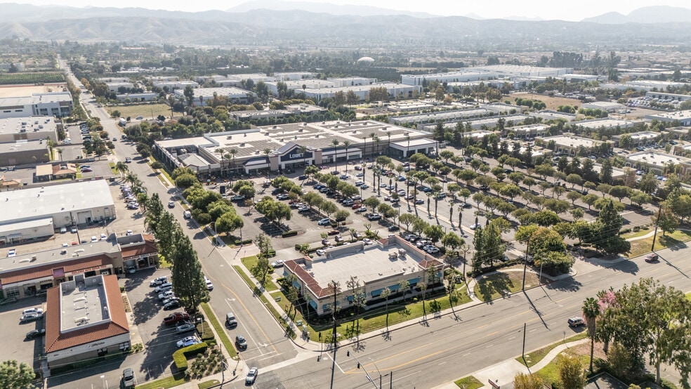More Photos Of 1715 W Redlands Blvd, Redlands Storefront Retail Office For Lease