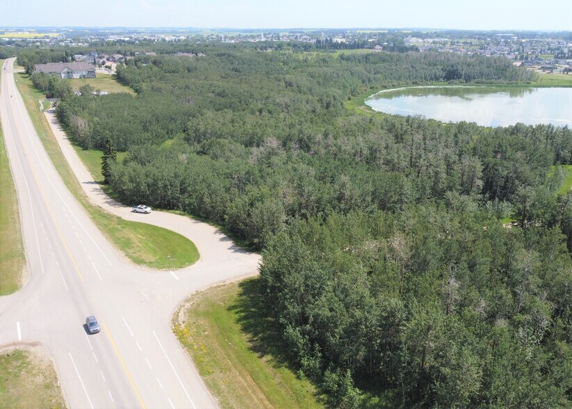 More Photos Of 5645 Lakeside Way, Innisfail Land For Sale