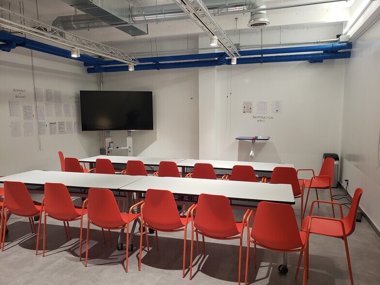 More Photos Of 2450 Hollywood Blvd, Hollywood Loft Creative Space For Sale