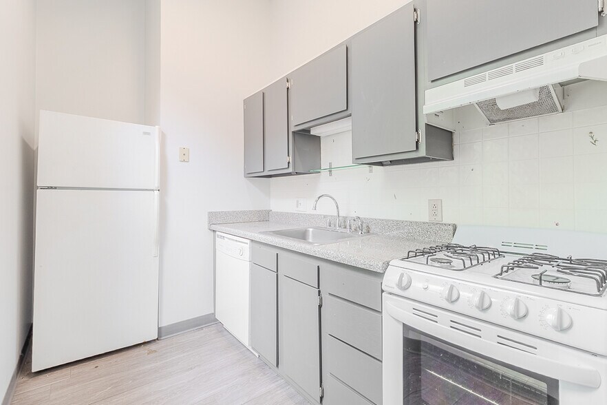 More Photos Of , Pittsburgh Multifamily For Sale