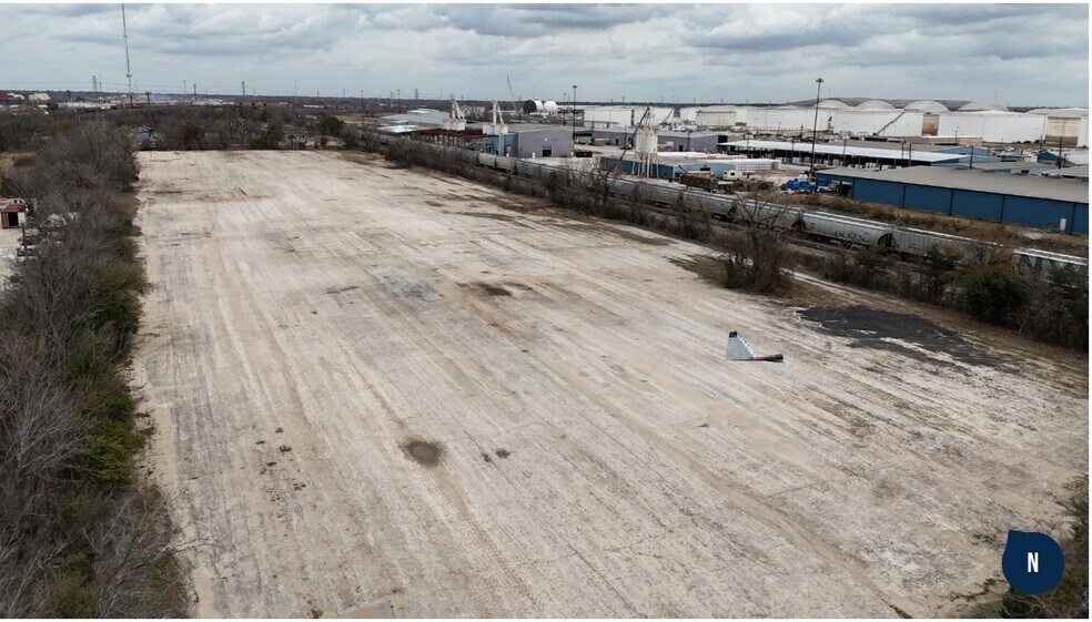 More Photos Of 7621 Wallisville Rd, Houston Land For Lease