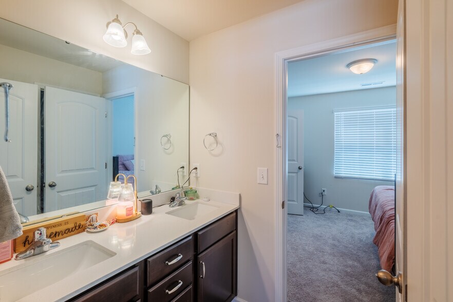 More Photos Of 107 Calloway Ct, Rocky Mount Apartments For Sale