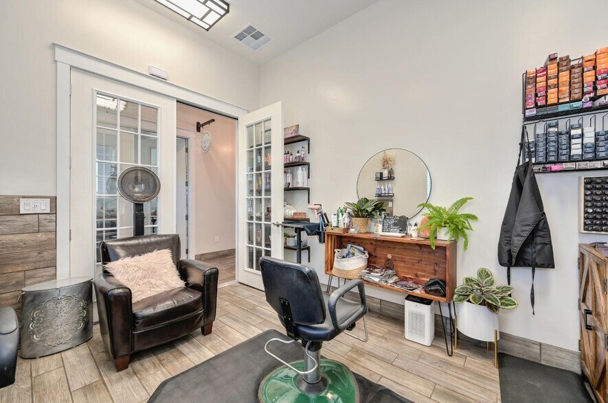 More Photos Of 707-709 Natoma St, Folsom Storefront Retail Office For Sale