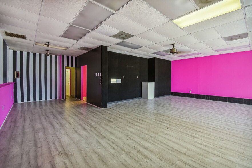 More Photos Of 1006 6th St NW, Winter Haven Freestanding For Lease