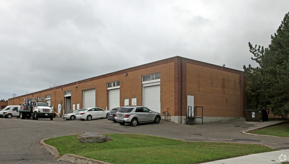 Primary Photo Of 33 Casebridge Ct, Toronto Warehouse For Lease