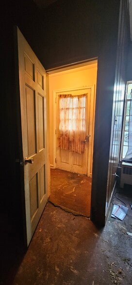 More Photos Of 9 E 44th St, Wilmington Office Residential For Sale