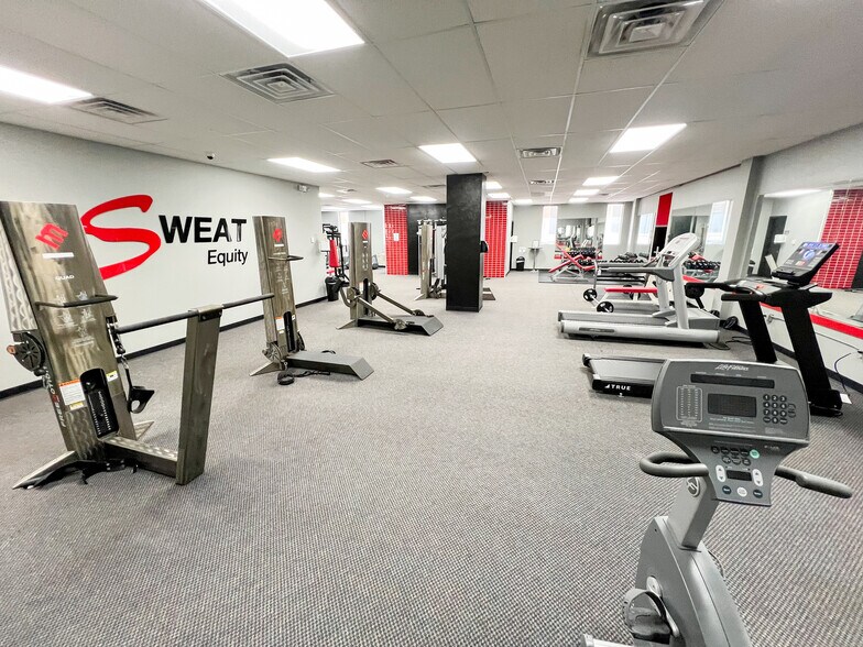 More Photos Of 201-203 W Wall St, Midland Office For Lease