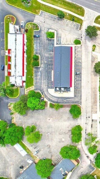 More Photos Of 1930 W Grand River Ave, Okemos Freestanding For Sale