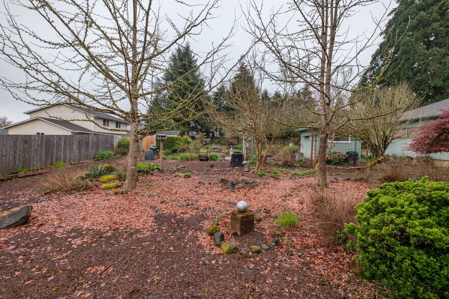 More Photos Of 5198 Skyline Rd S, Salem Multifamily For Sale