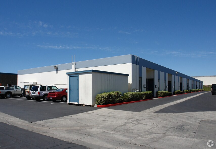 More Photos Of 4888 Ronson Ct, San Diego Manufacturing For Lease