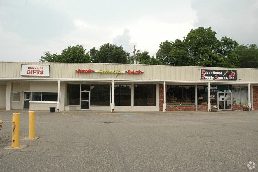 More Photos Of 653 E Madison Ave, Bastrop General Retail For Lease