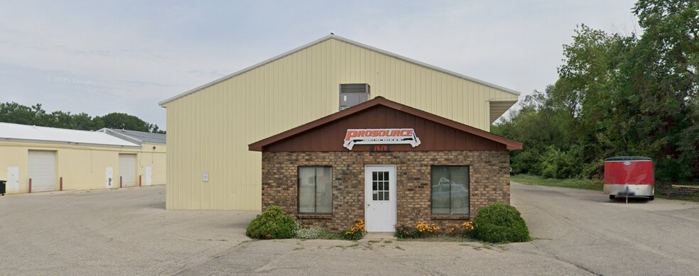 More Photos Of 2629 Prairie St SW, Wyoming Manufacturing For Lease