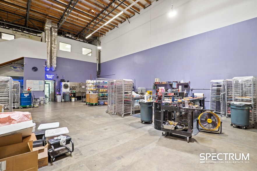 More Photos Of 15823 W Monte St, Sylmar Distribution For Lease