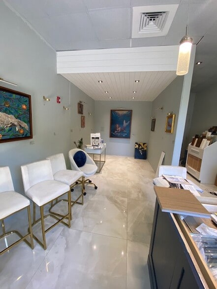 More Photos Of 3425 Radio Rd, Naples Warehouse For Sale