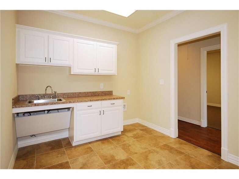 More Photos Of 8951 Collin McKinney Pky, McKinney Medical For Lease