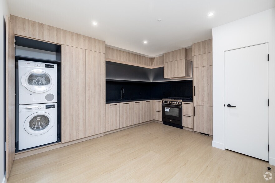 More Photos Of 1617 Broadway, Santa Monica Loft Creative Space For Sale