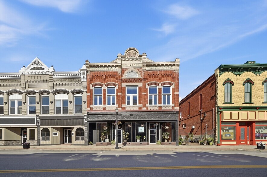 More Photos Of 209 N Main St, Delphos Restaurant For Sale
