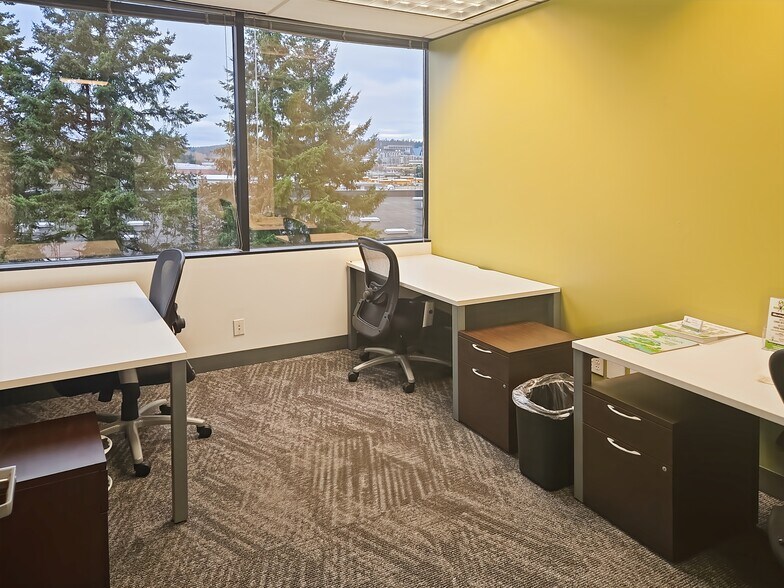 More Photos Of 11900 NE 1st St, Bellevue Coworking Space