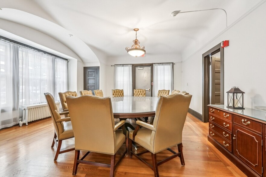 More Photos Of 375 Fairmount Ave, Jersey City Religious Facility For Sale