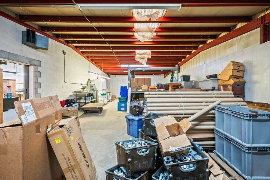 More Photos Of 2028 Washington Ave, Saint Joseph Warehouse For Sale