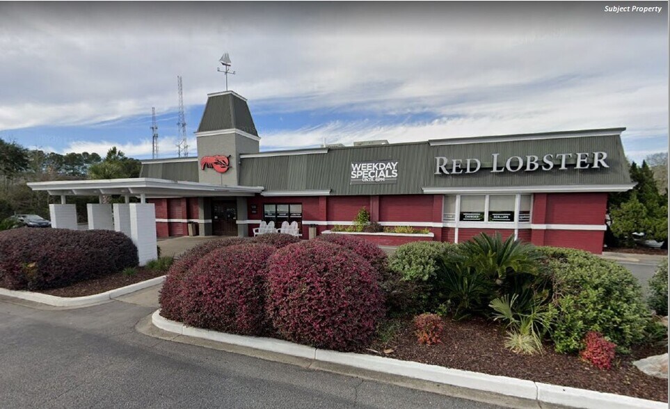 Primary Photo Of 2080 Sam Rittenberg Blvd, Charleston Restaurant For Lease