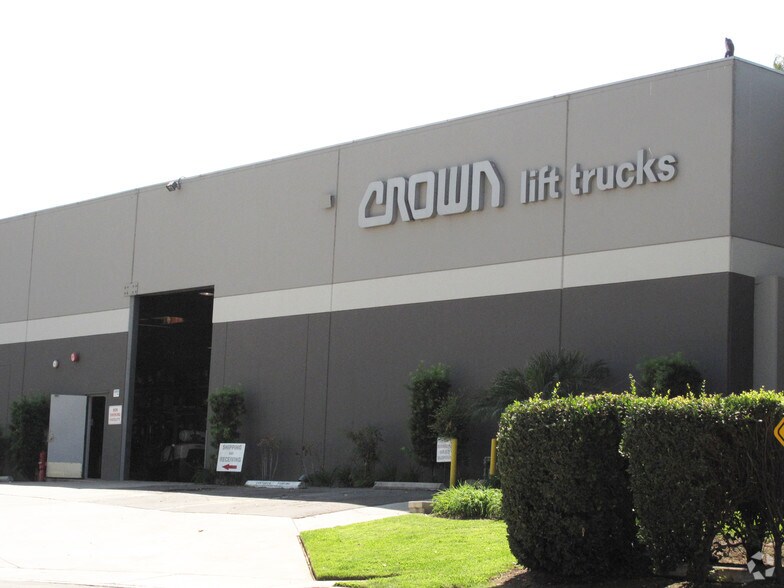 More Photos Of 1360 Darius Ct, City of Industry Warehouse For Lease