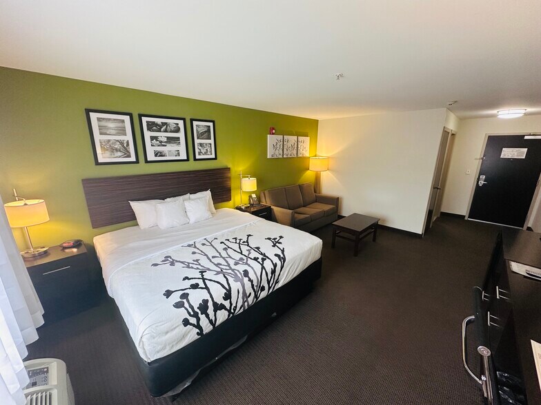 More Photos Of 4450 Rhea County Hwy, Dayton Hotel For Sale