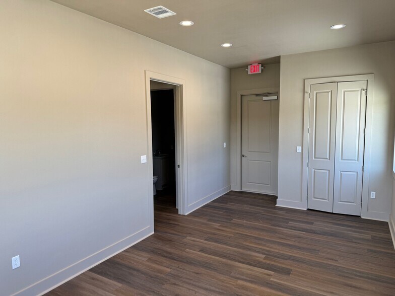 More Photos Of 8080 Bo Alfred Pl, Beaumont Unknown For Lease