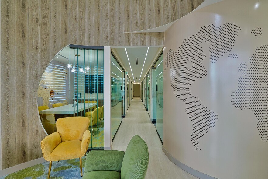 More Photos Of 1200 Derry Rd E, Mississauga Freestanding For Lease