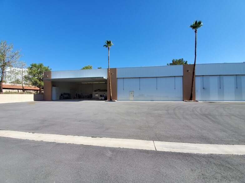 More Photos Of 145 E Reno Ave, Las Vegas Airplane Hangar For Sale