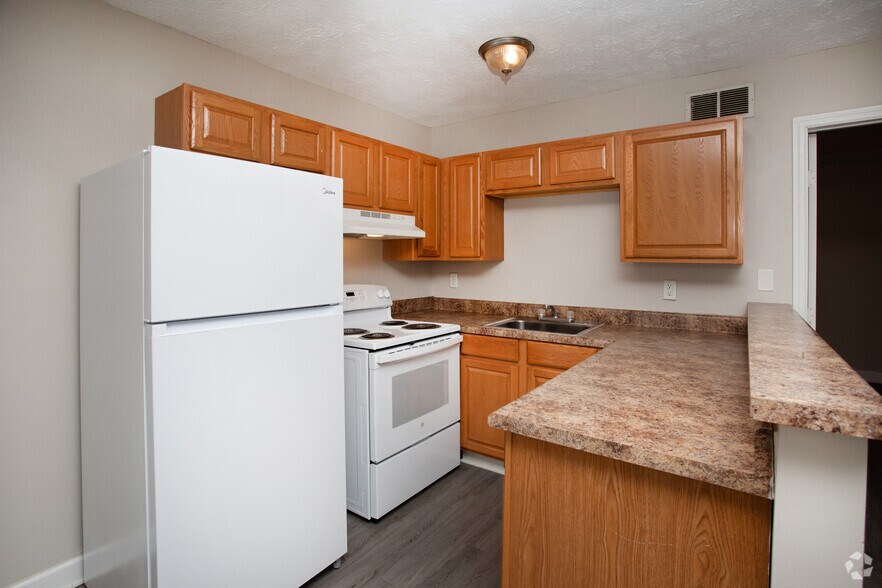 More Photos Of 2416 Jackson Bluff Rd, Tallahassee Apartments For Sale