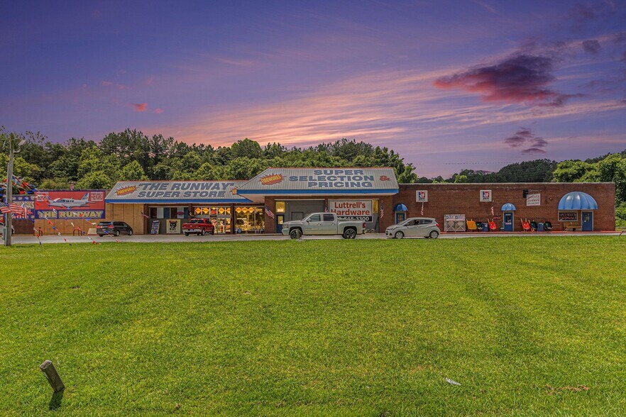 More Photos Of 625 Ocoee St, Copperhill Freestanding For Sale