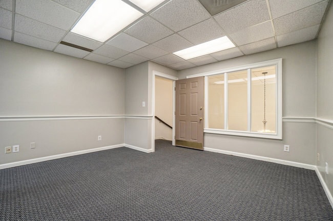 More Photos Of 655 Village Square Dr, Stone Mountain Loft Creative Space For Lease