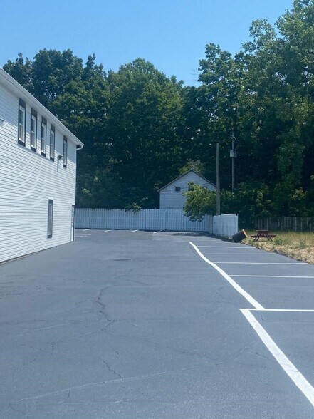 More Photos Of 7536-7540 Mentor Ave, Mentor Storefront Retail Office For Lease