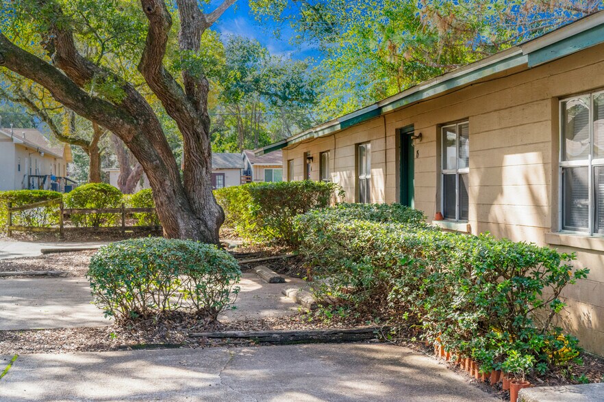 More Photos Of 206-210 Dates Ave, Fort Walton Beach Apartments For Sale