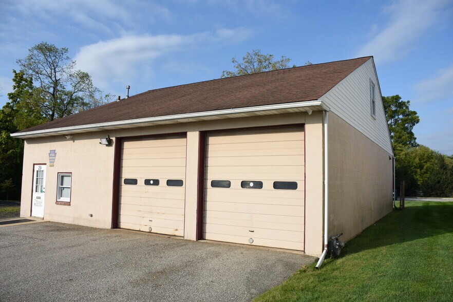 Primary Photo Of 29 E Germantown Pike, Plymouth Meeting Auto Repair For Sale