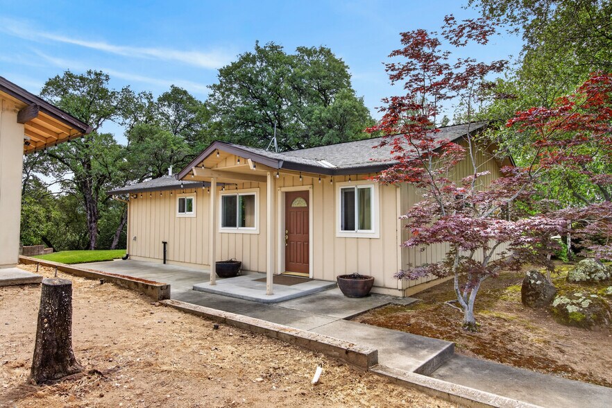 More Photos Of 8815 Tudsbury Rd, Loomis Office For Lease