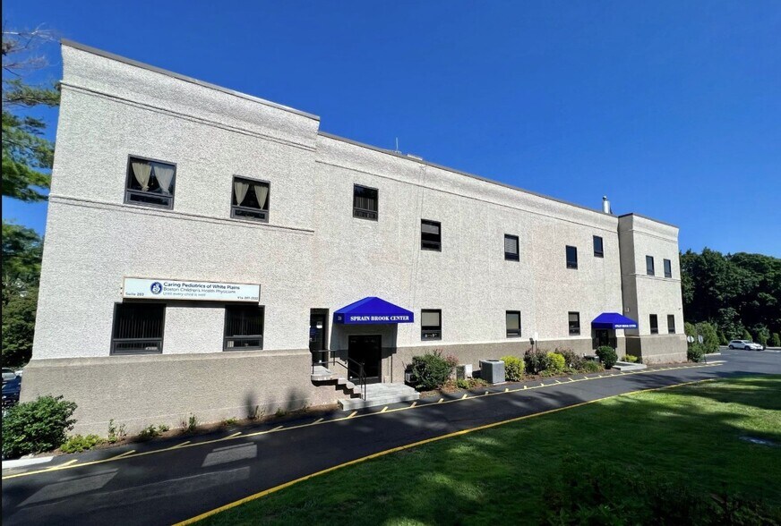 Primary Photo Of 280 Dobbs Ferry Rd, White Plains Medical For Lease