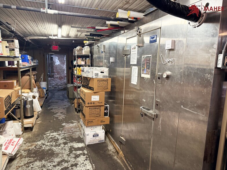 More Photos Of 812 E Broadway, Columbia Storefront Retail Office For Sale