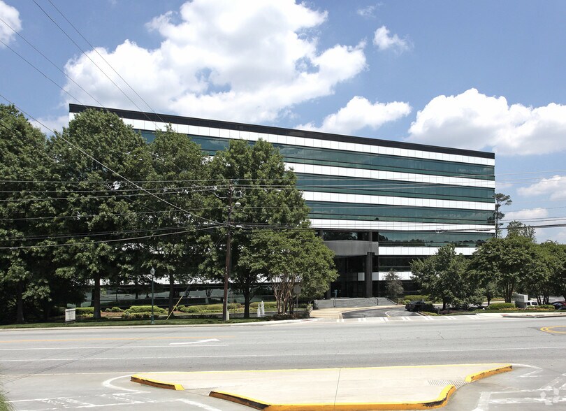 More Photos Of 5505 Peachtree Dunwoody Rd NE, Atlanta Medical For Lease