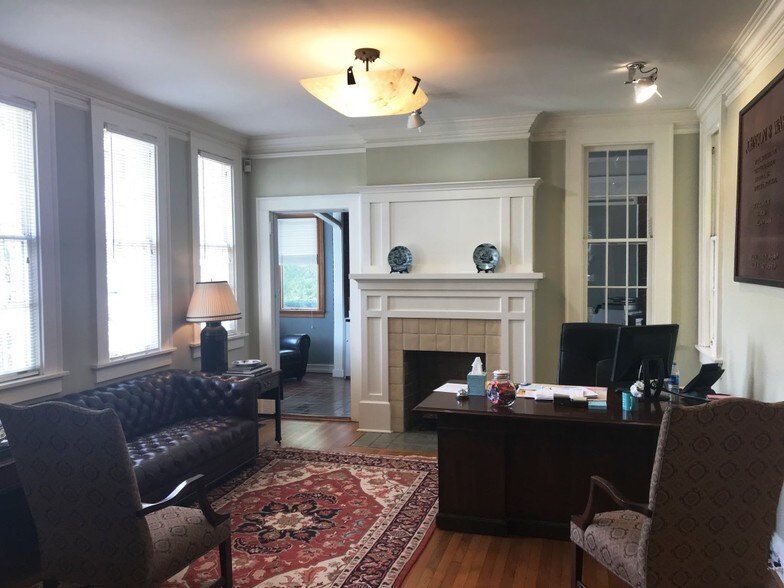 More Photos Of 1629 Monroe Dr, Atlanta Office For Lease