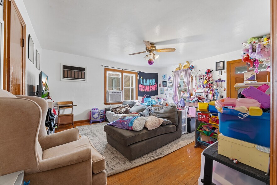 More Photos Of 1042 Morgantown Ave, Fairmont Specialty For Sale