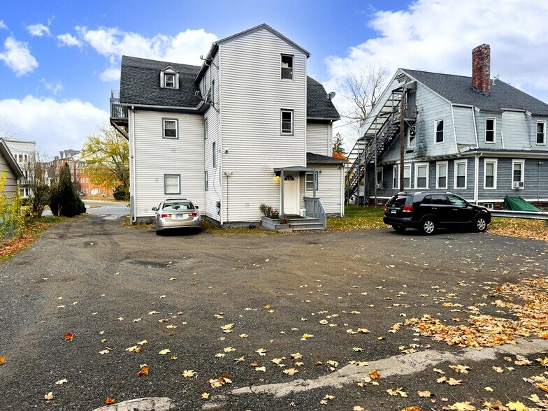 More Photos Of 1079 Broad St, Meriden Apartments For Sale
