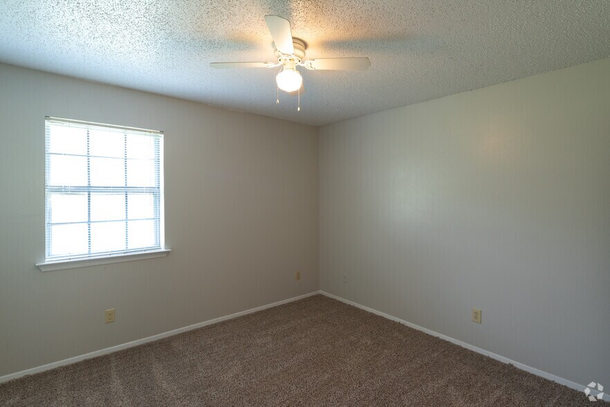 More Photos Of 255 Turner St, Roanoke Apartments For Sale